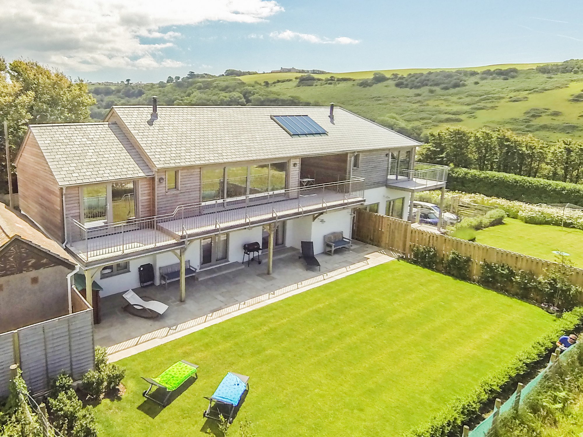 The main house and annexe have separate, private garden areas